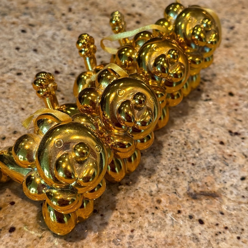 Bubble Lion gold ornament / figurine